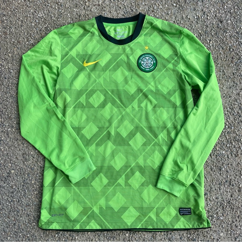Nike Celtic goalkeeper jersey